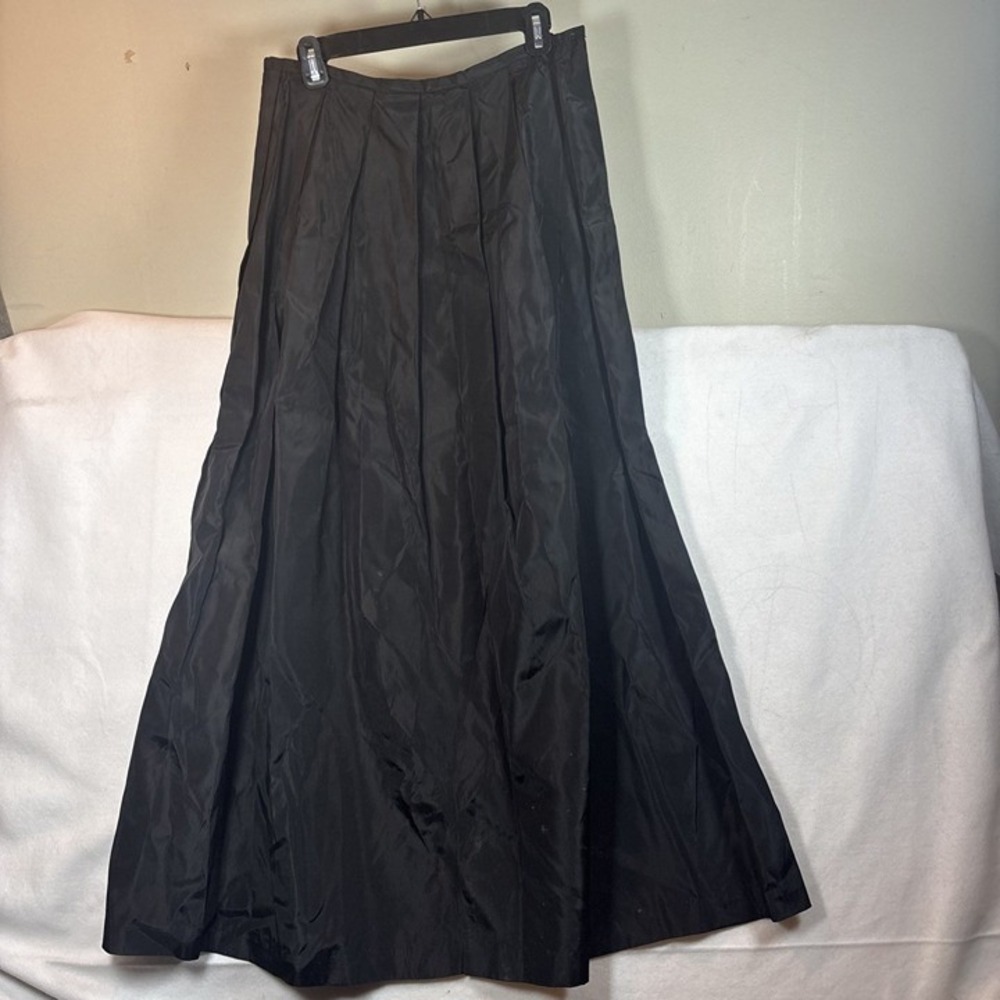 Worthington Pleated Maxi Skirt Women Size 8Black Good Vintage Ball Skirt